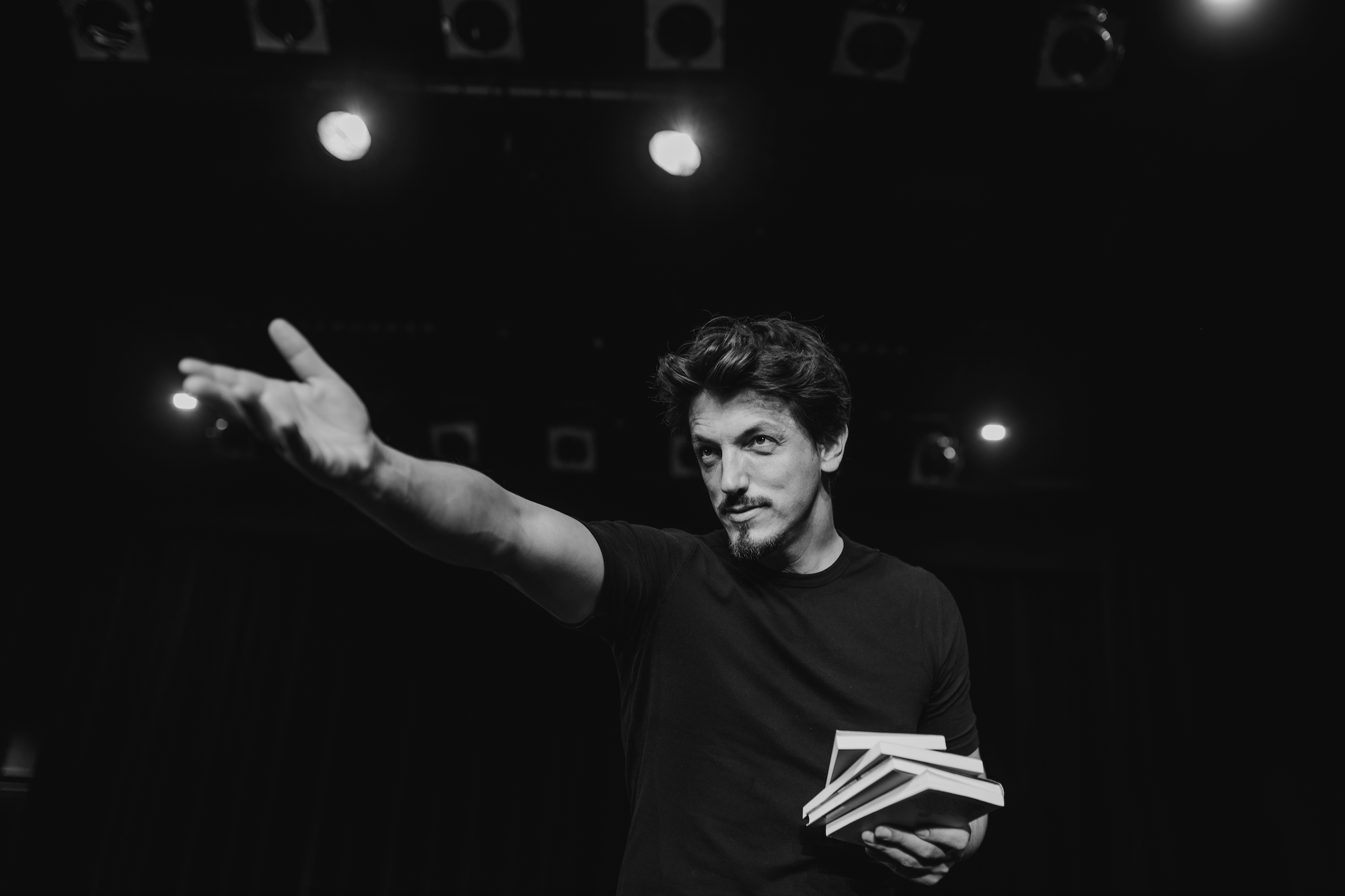 Zauberer Thüringen Mirko Matira, zeigt ein Show